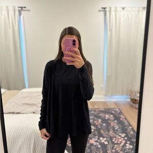 Lululemon Acadia Long Sleeve in Black